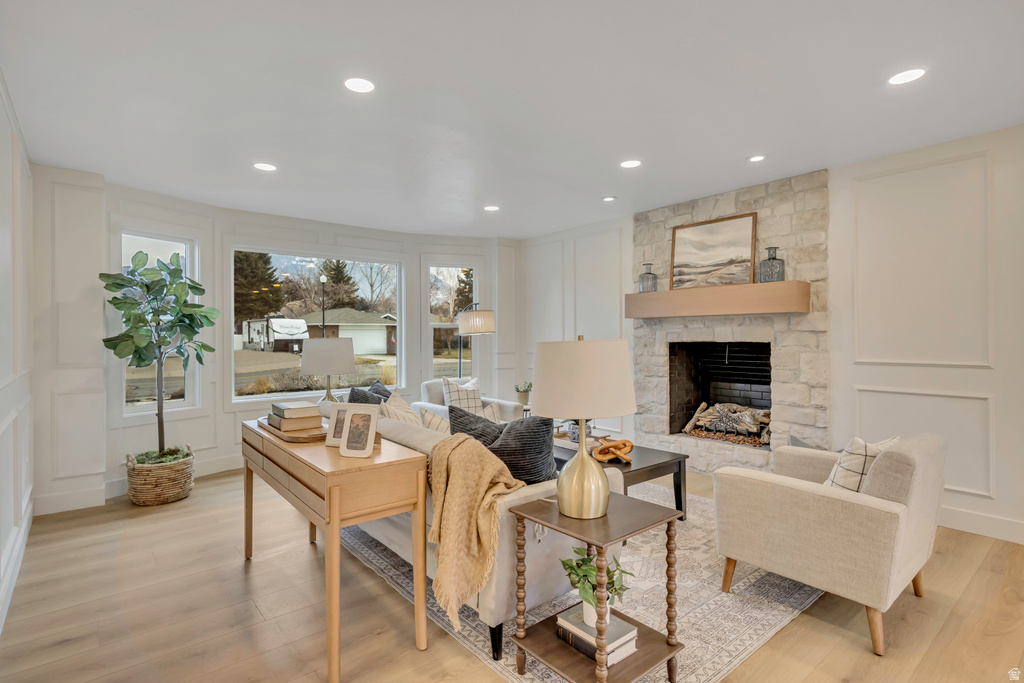 10158 S BUTTERCUP DR Sandy, UT 84092