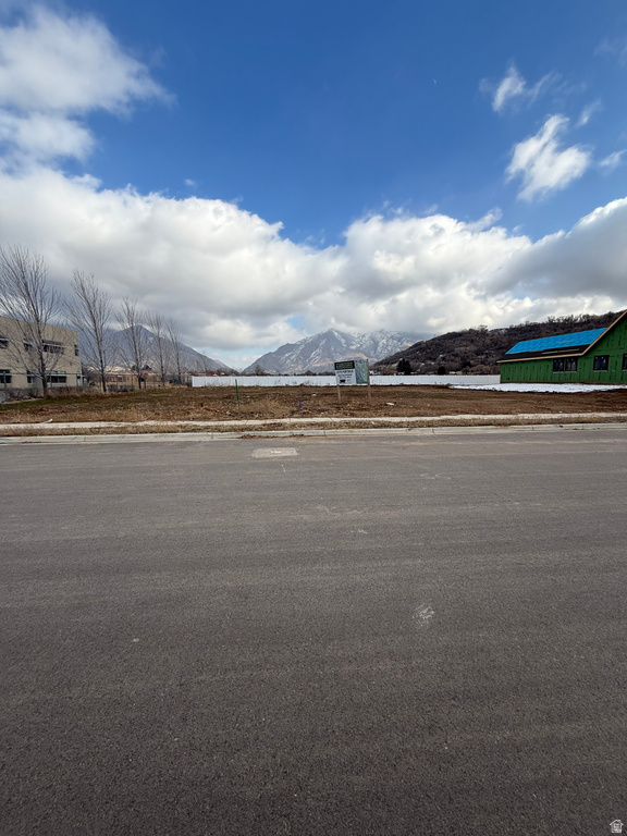 7484 S 1160 E South Weber, UT 84405