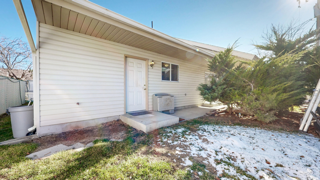 5547 S 2150 W Roy, UT 84067