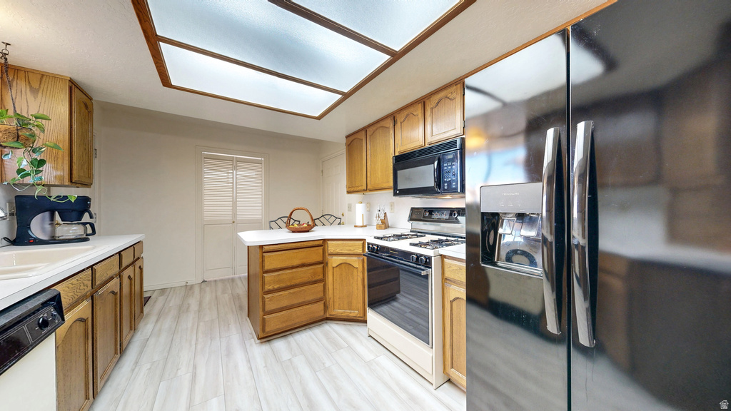 5547 S 2150 W Roy, UT 84067