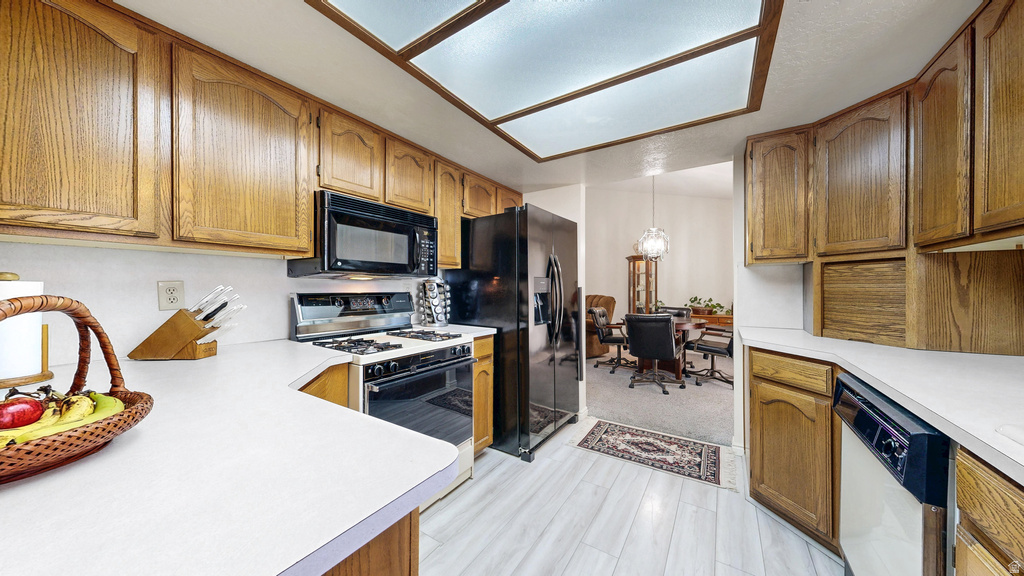 5547 S 2150 W Roy, UT 84067