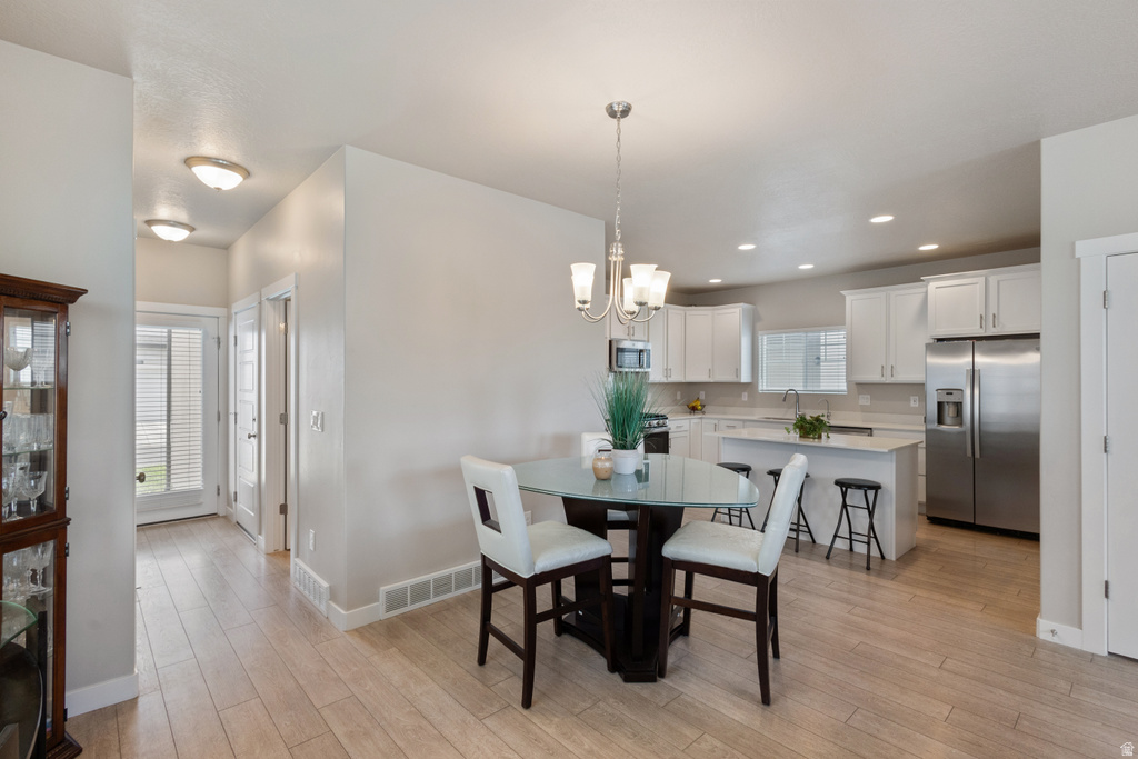 7697 W KING TOP RD Magna, UT 84044