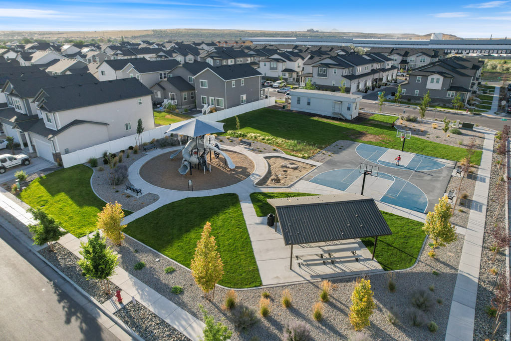 7697 W KING TOP RD Magna, UT 84044