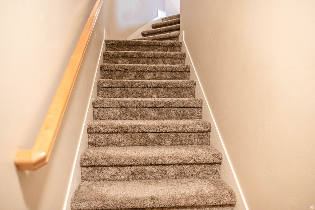 9242 N CORNWALL WAY Eagle Mountain, UT 84005