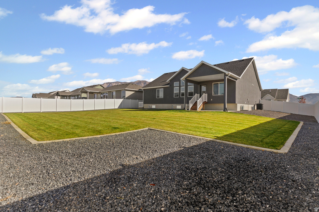 3059 N 2825 W Plain City, UT 84404