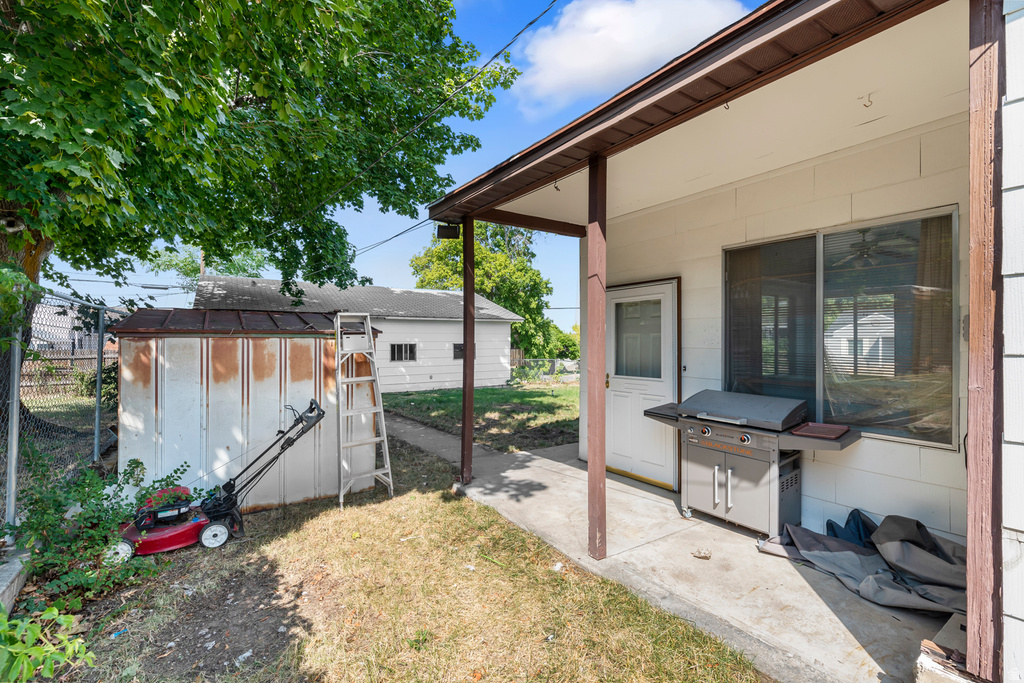 248 E 100 S Tooele, UT 84074