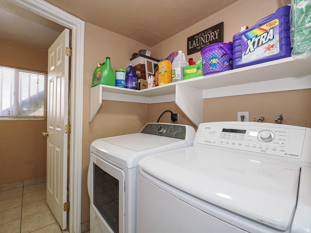 820 S WILDFLOWER CIR Ogden, UT 84404