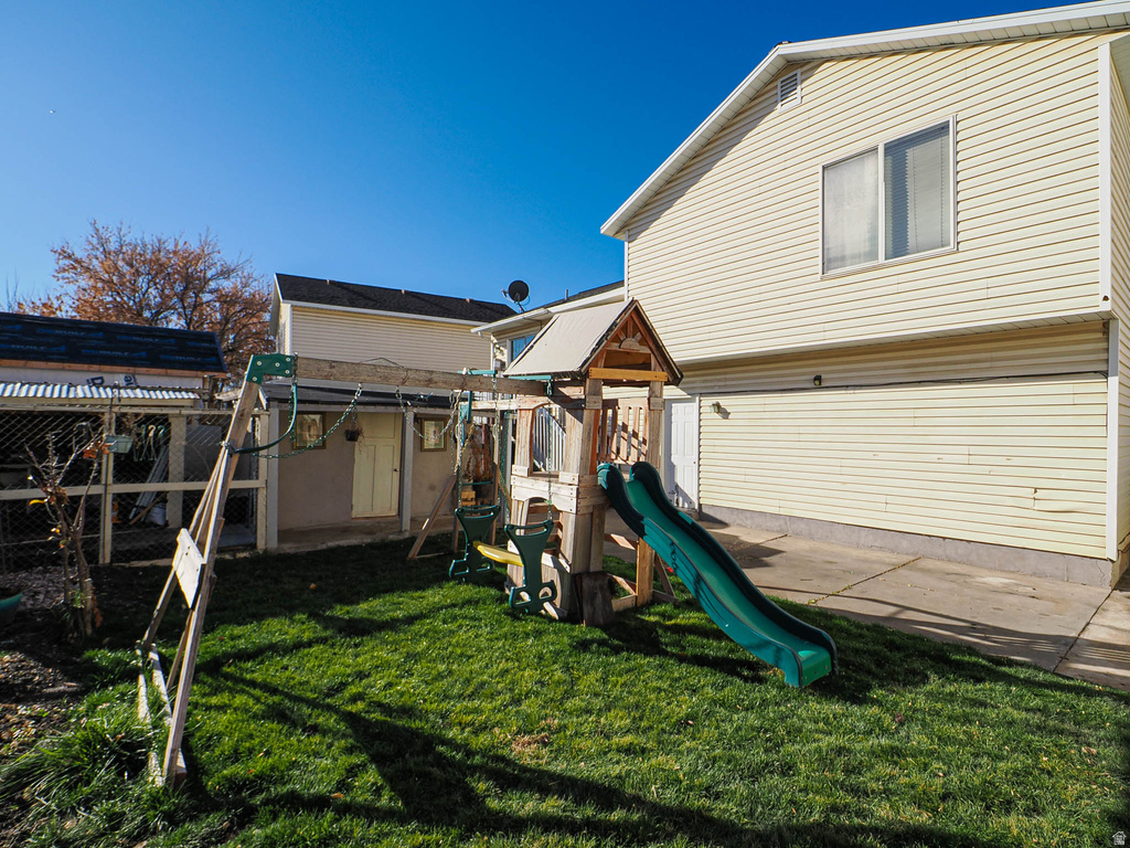 820 S WILDFLOWER CIR Ogden, UT 84404