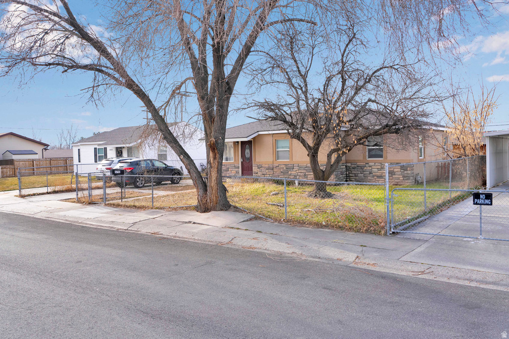 5792 S SALEM AVE Salt Lake City, UT 84118