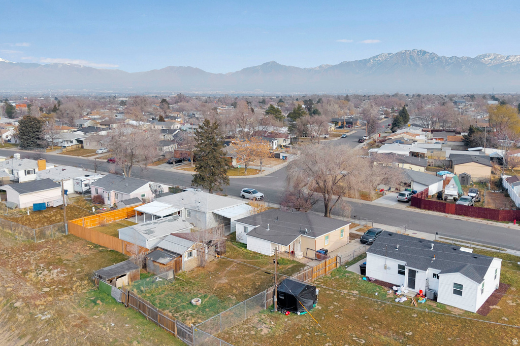 5792 S SALEM AVE Salt Lake City, UT 84118