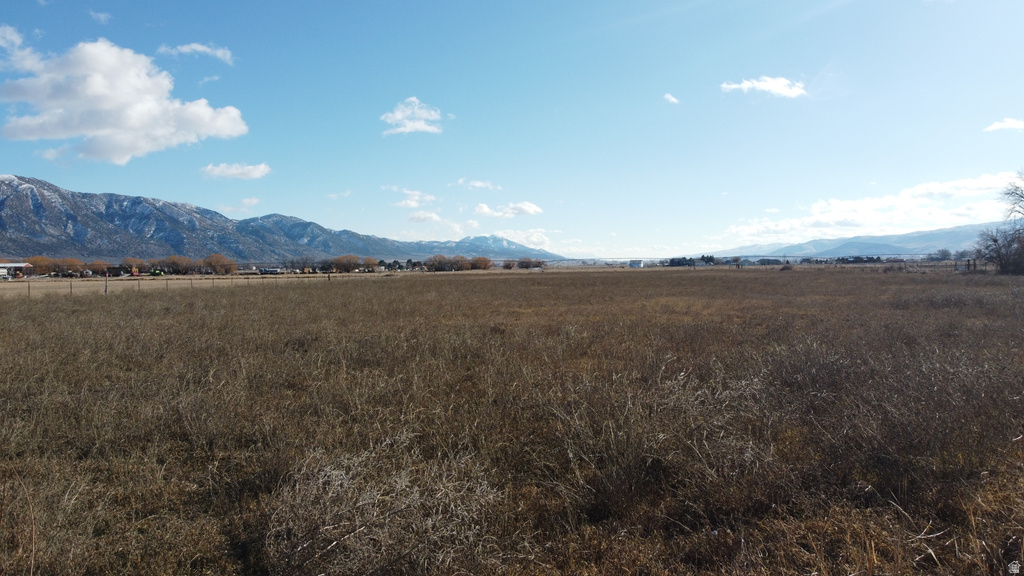 1098 W SAMARIA LN Malad City, ID 83252