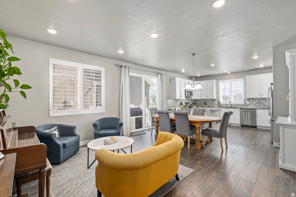 2338 N PENSTEMON WAY Lehi, UT 84048