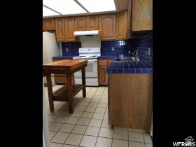 304 W WILLOW WAY Pleasant View, UT 84414