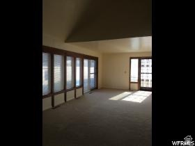 304 W WILLOW WAY Pleasant View, UT 84414