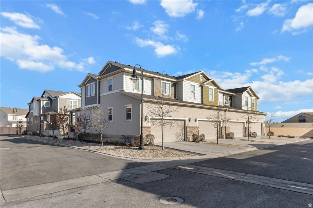 5286 W BARNSBURY LN West Valley City, UT 84120