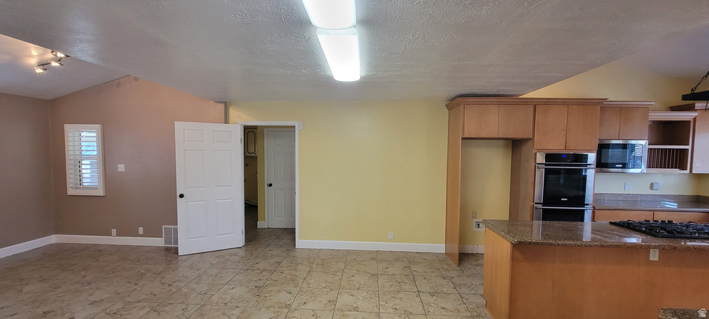 9750 S TAYSIDE DR South Jordan, UT 84009