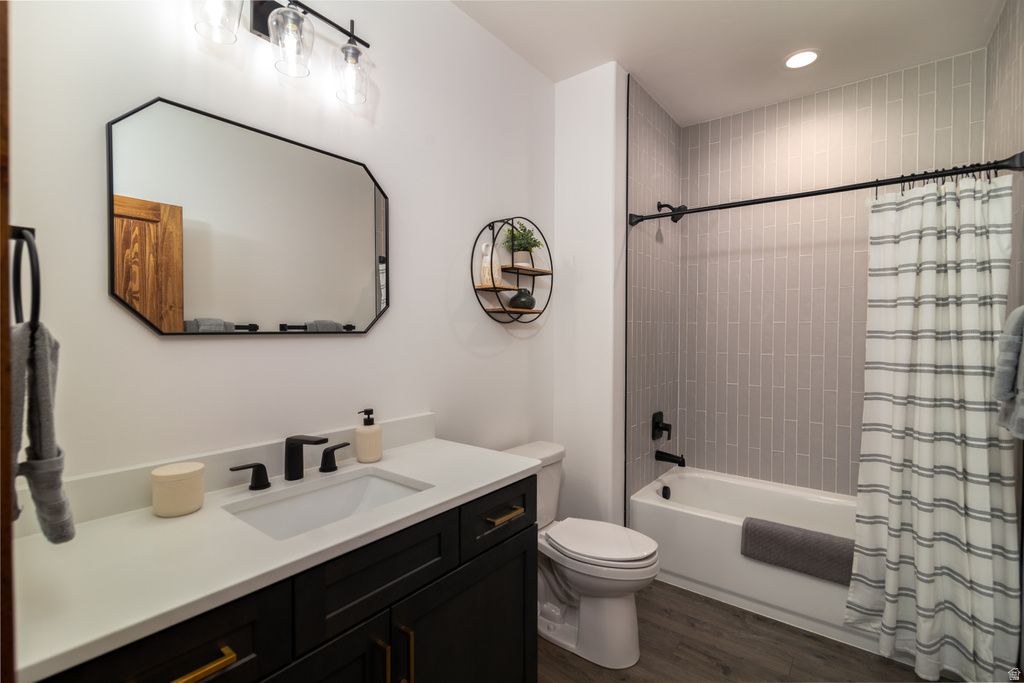 1045 S PINYON PINE DR Orderville, UT 84758