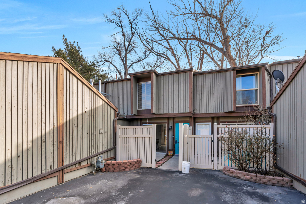 5423 S TONALEA DR Murray, UT 84107