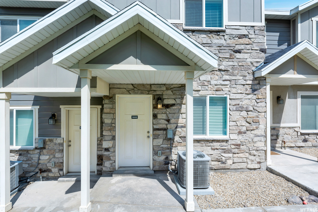 14442 S ASHGROVE CT Herriman, UT 84096