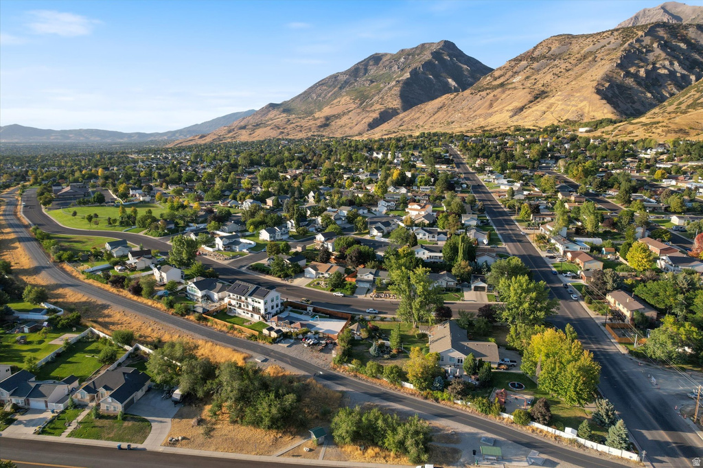 935 S 1500 E Pleasant Grove, UT 84062