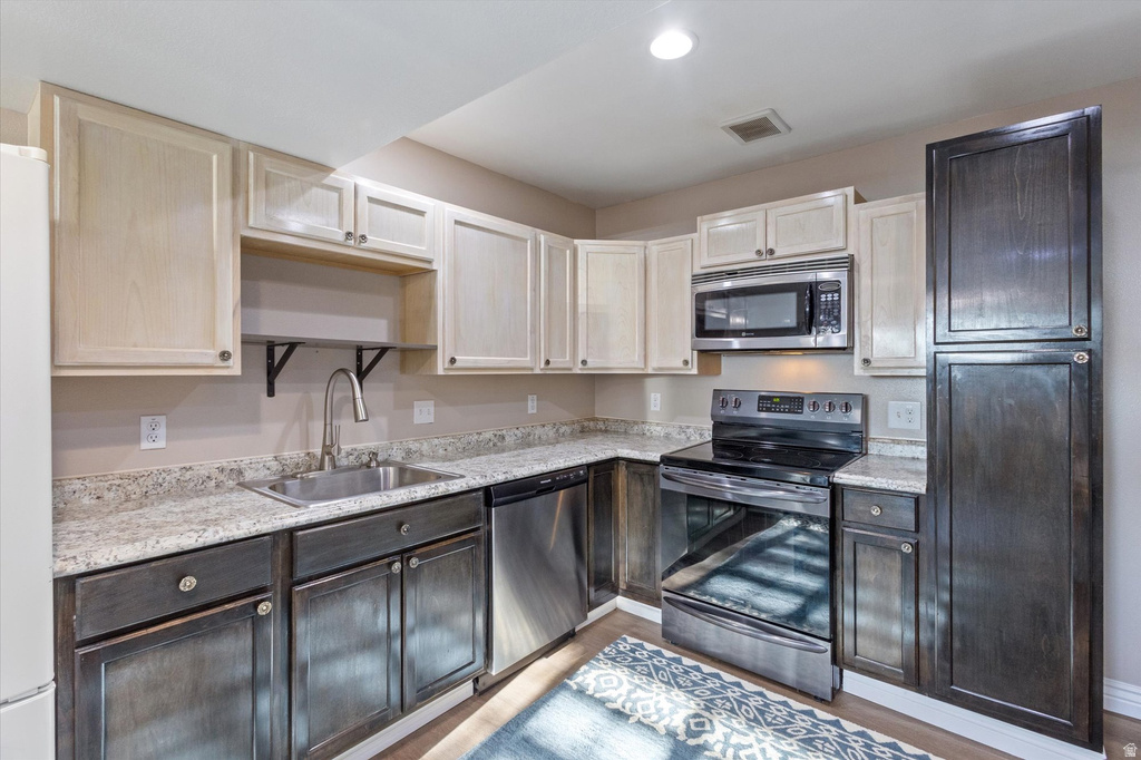 935 S 1500 E Pleasant Grove, UT 84062