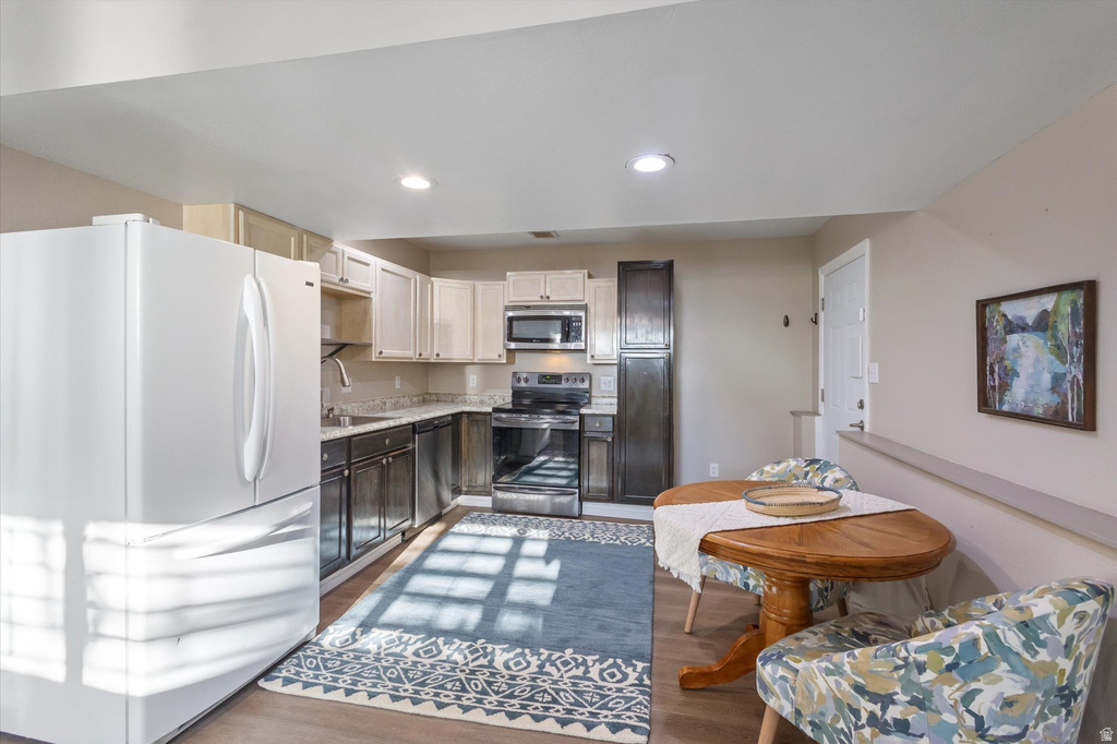 935 S 1500 E Pleasant Grove, UT 84062