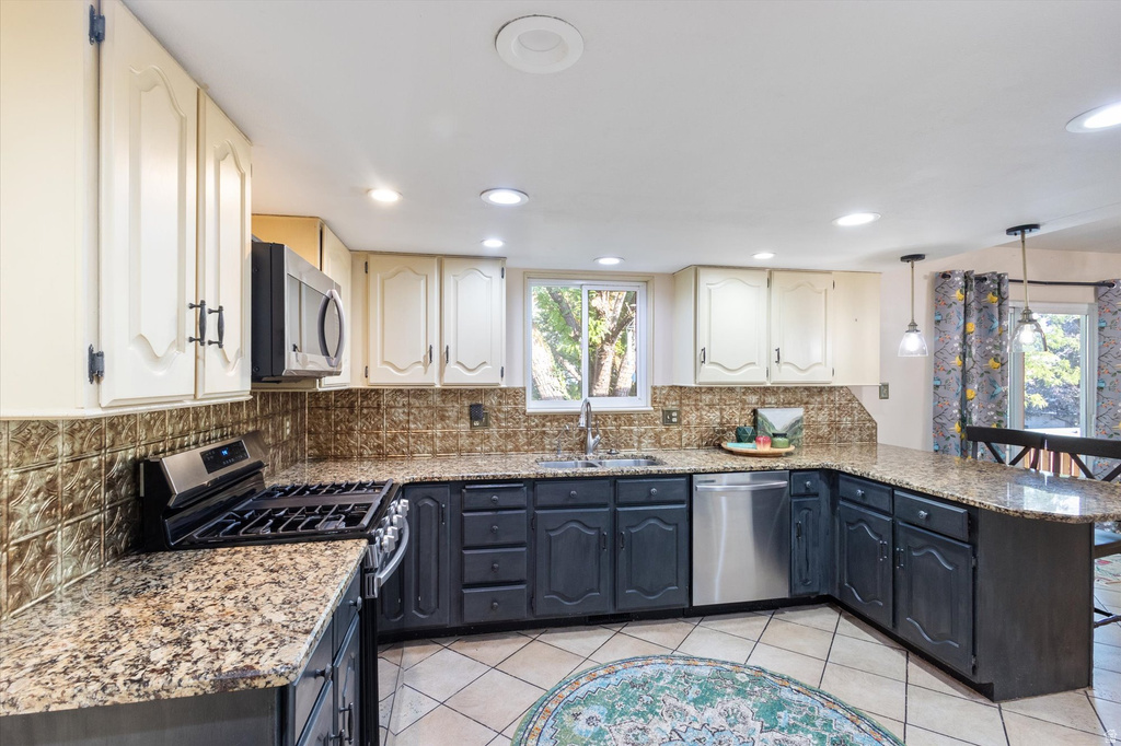 935 S 1500 E Pleasant Grove, UT 84062