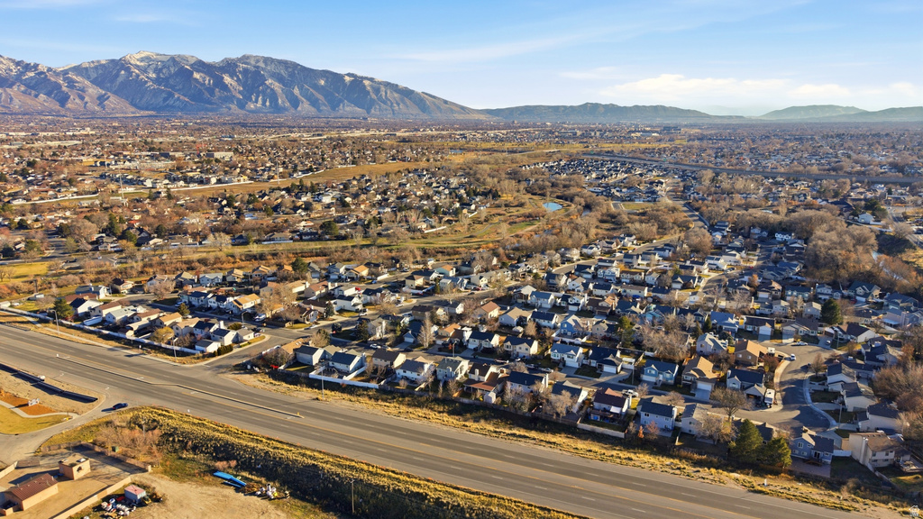 1222 W BRANDONWOOD DR Murray, UT 84123