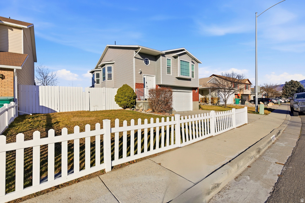 1222 W BRANDONWOOD DR Murray, UT 84123