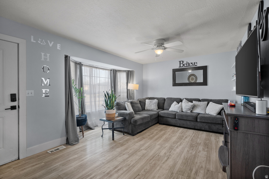 3958 S 6360 W West Valley City, UT 84128