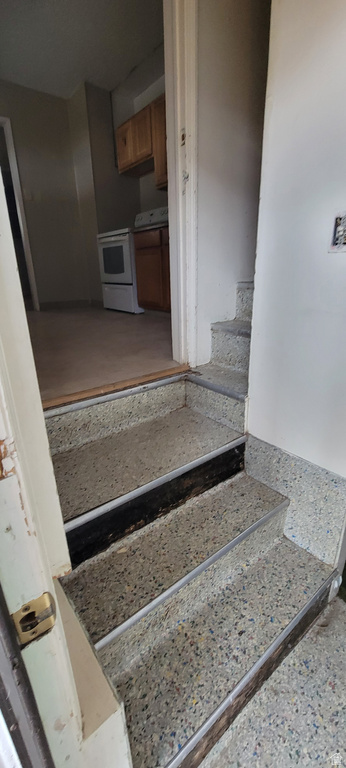 177 CARSON AVE East Carbon, UT 84520