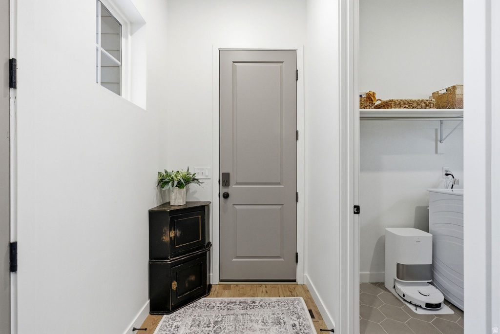 6932 W DOCKSIDER DR South Jordan, UT 84009