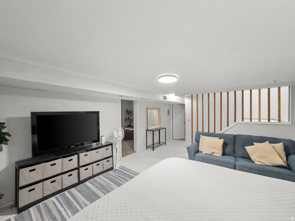 8732 S OAKWOOD CIR Sandy, UT 84094