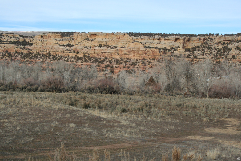 5868 N DRY FORK CANYON RD Vernal, UT 84078