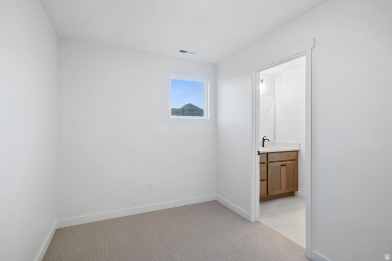 11392 S WATERCOURSE RD #375 South Jordan, UT 84009