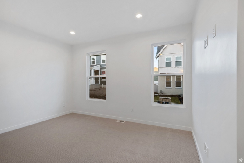 11392 S WATERCOURSE RD #375 South Jordan, UT 84009