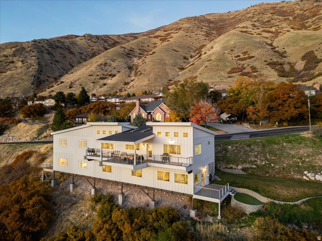 1800 E SPRING OAKS DR Springville, UT 84663