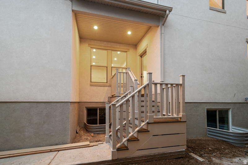 11371 S OFFSHORE WAY #376 South Jordan, UT 84009