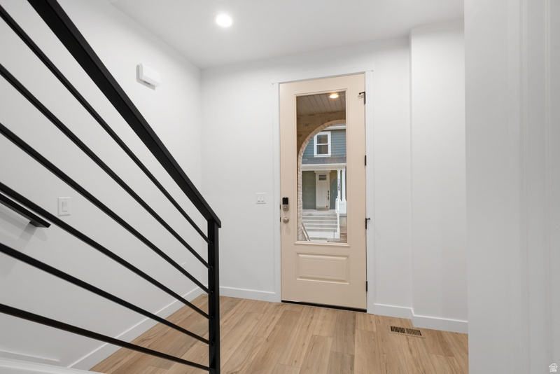 11371 S OFFSHORE WAY #376 South Jordan, UT 84009