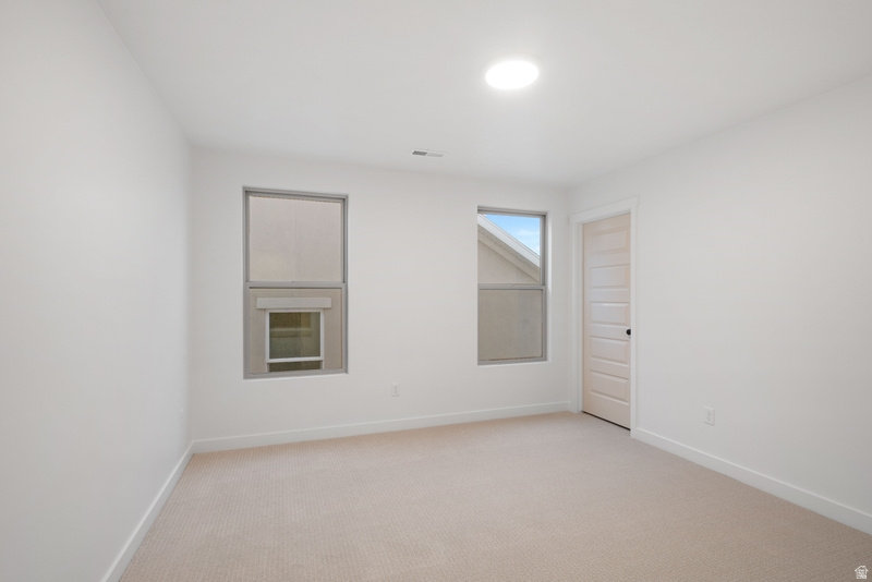 11371 S OFFSHORE WAY #376 South Jordan, UT 84009