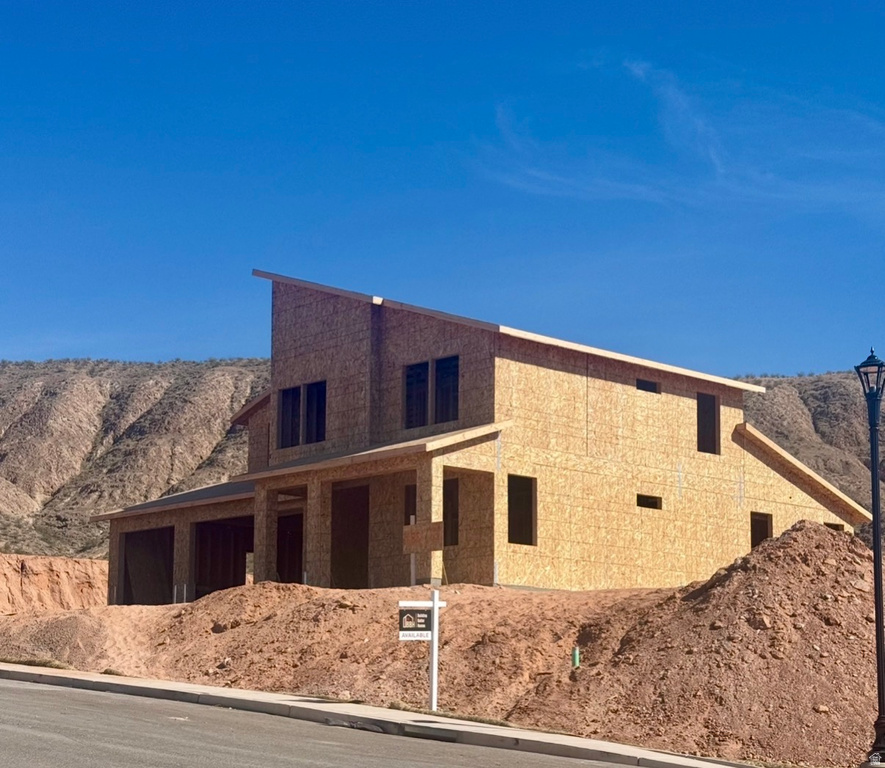 1688 E CENTAURUS WAY Washington, UT 84780