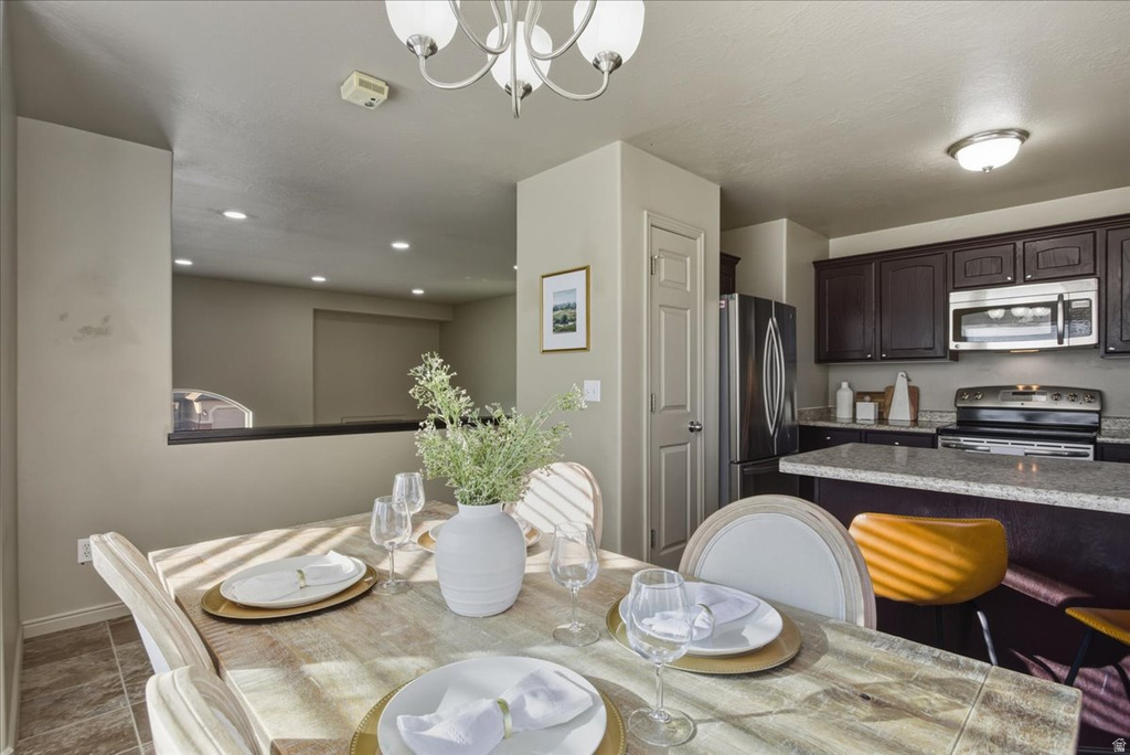 2057 S JAMES CIR Clearfield, UT 84015