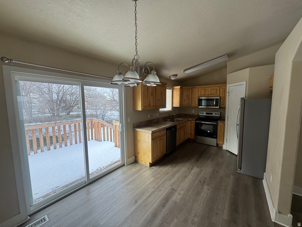 617 S 375 W Ogden, UT 84404