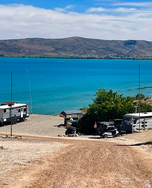 3203 S NINA LOOP Garden City, UT 84028