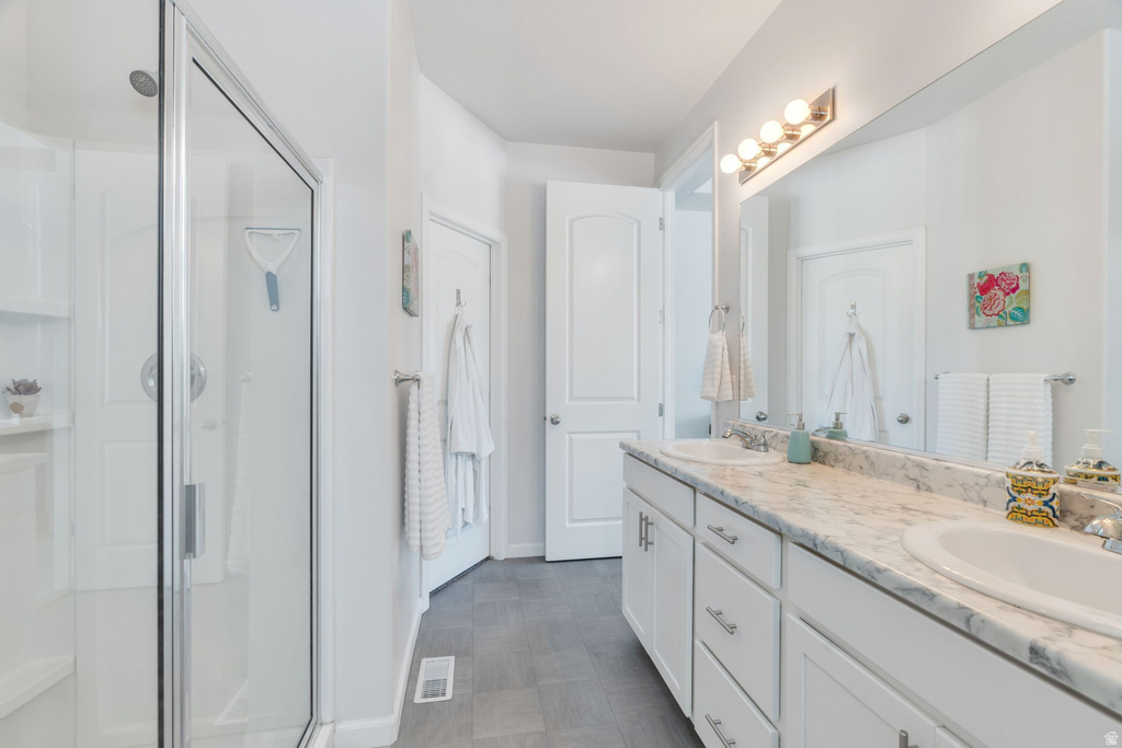 1897 E ROCK HOLLOW RD Lake Point, UT 84074