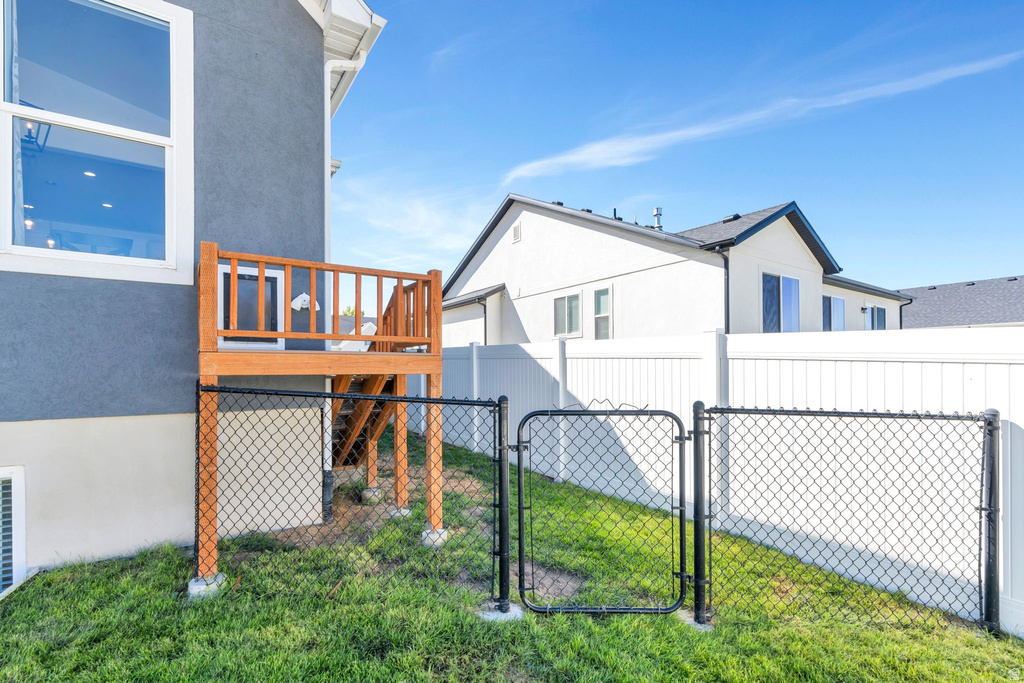 1897 E ROCK HOLLOW RD Lake Point, UT 84074