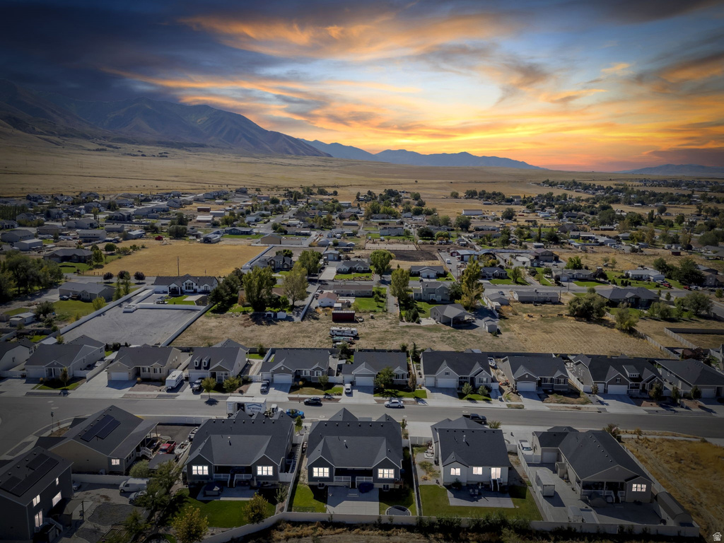 1897 E ROCK HOLLOW RD Lake Point, UT 84074