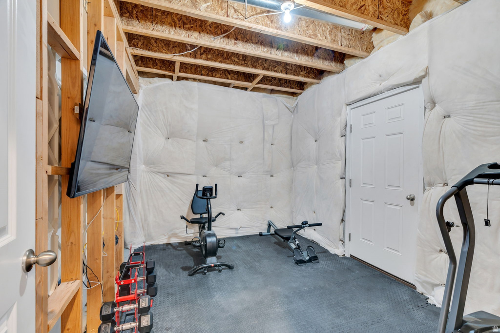 1897 E ROCK HOLLOW RD Lake Point, UT 84074