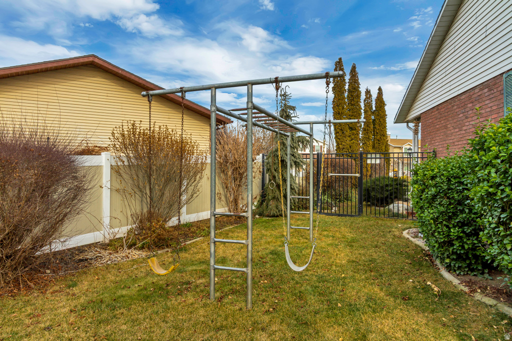 849 W CLOVER BLOSSOM CIR Salt Lake City, UT 84123