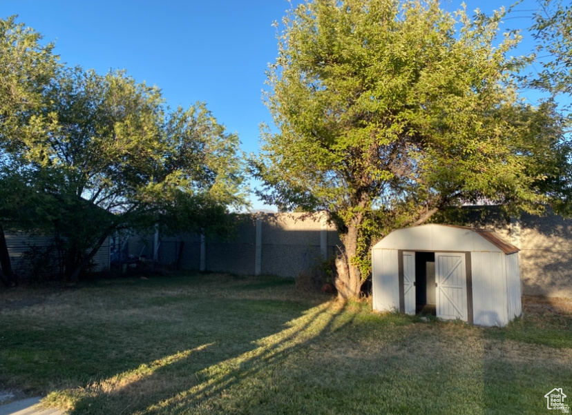 6863 S DIXIE DR DR West Jordan, UT 84084